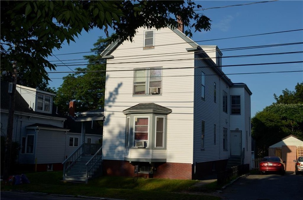 476 Saint John St unit 1, Portland, ME 04102 - photo 1