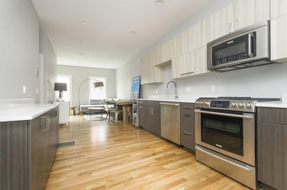 39 Gates St unit 3, Boston, MA 02127 - photo 1