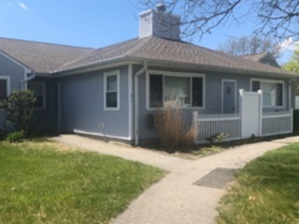 41 Mitchell Dr, Chicopee, MA 01022 - photo 1