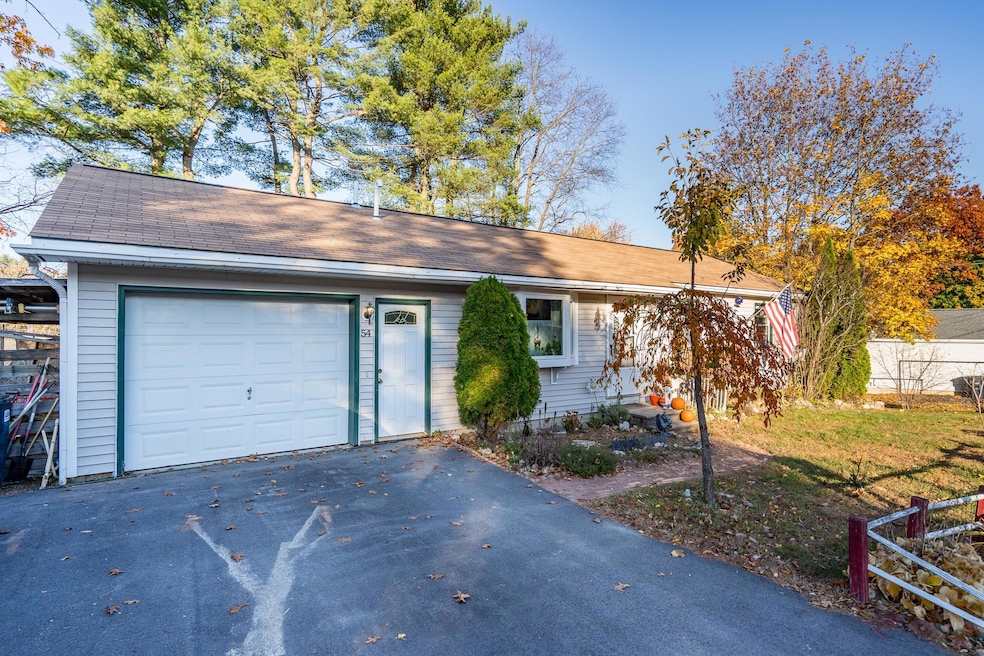 54 Granite St, Allenstown, NH 03275 - photo 1