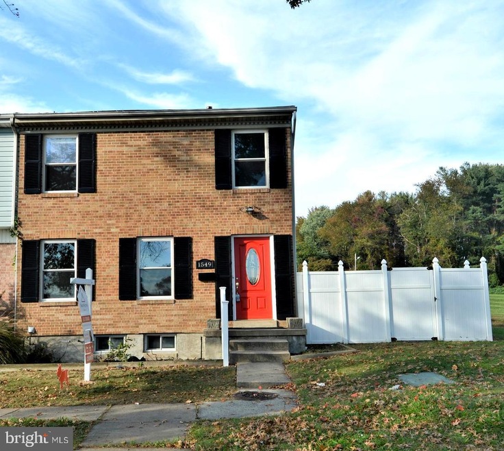1549 Harford Square Dr, Edgewood, MD 21040 - photo 1
