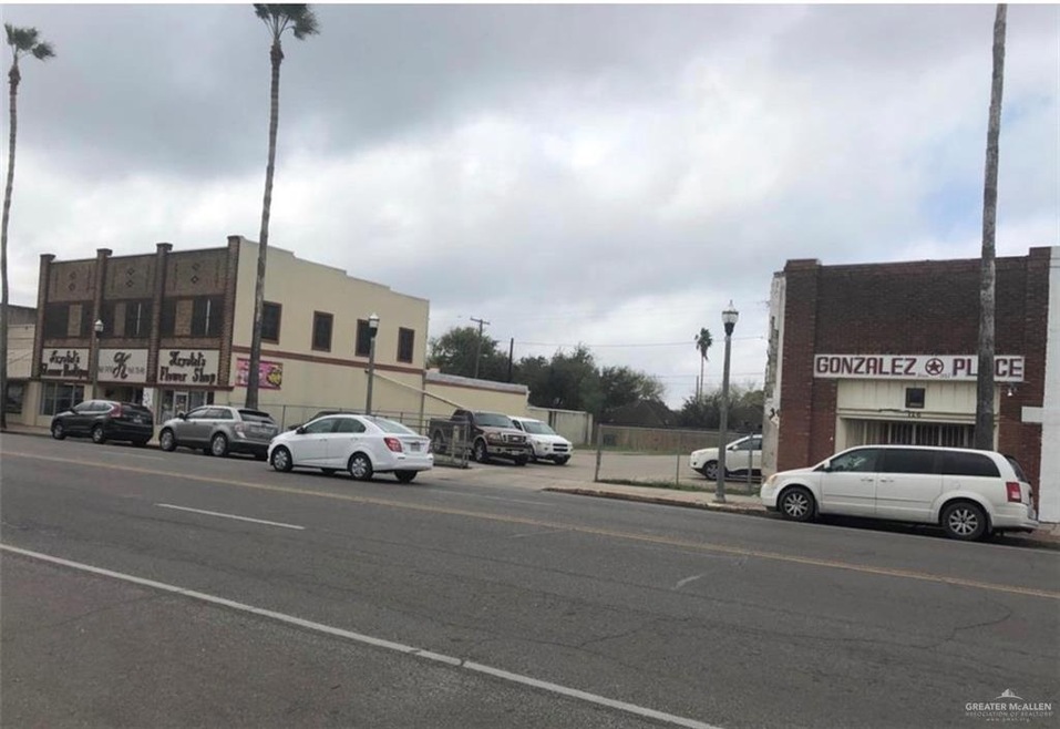 130 S Texas Blvd, Weslaco, TX 78596 - photo 1