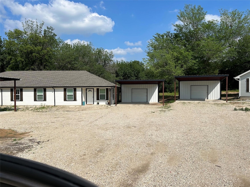 166 Mill Branch Ln, Weatherford, TX 76085 - photo 1