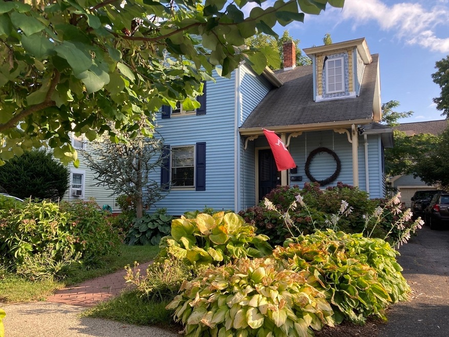 60 Auburn St unit 1, Chicopee, MA 01013 - photo 1