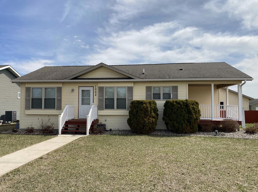 1002 Front Ave, Park Rapids, MN 56470 - photo 1