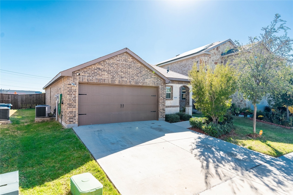 For Sale $255,000 • Co-Listing Agent