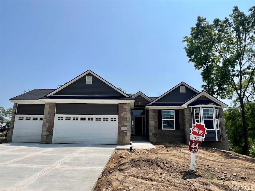 For Sale $673,465 • Co-Listing Agent