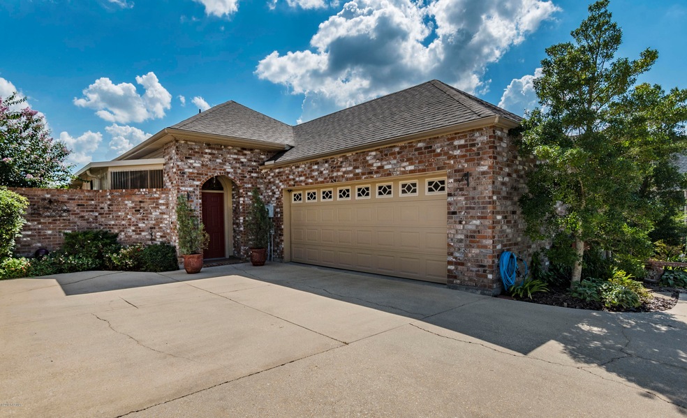 1323 Dulles Dr, Lafayette, LA 70506 - photo 1