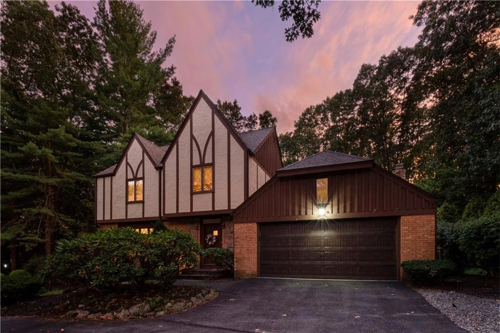 46 Gilbert Stuart Dr, East Greenwich, RI 02818 - photo 1