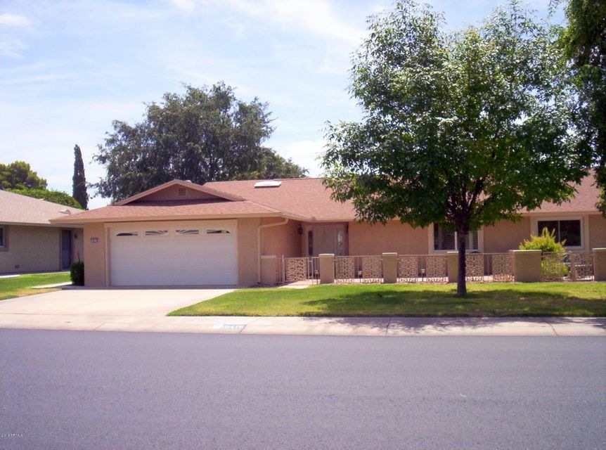 18415 N Conestoga Dr, Sun City, AZ 85373 - photo 1