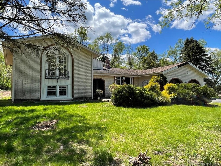 30 Rolling Hills Dr, Meriden, CT 06451 - photo 1