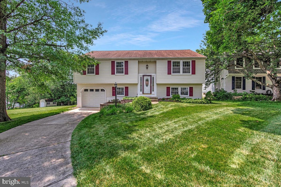 Sold $575,000