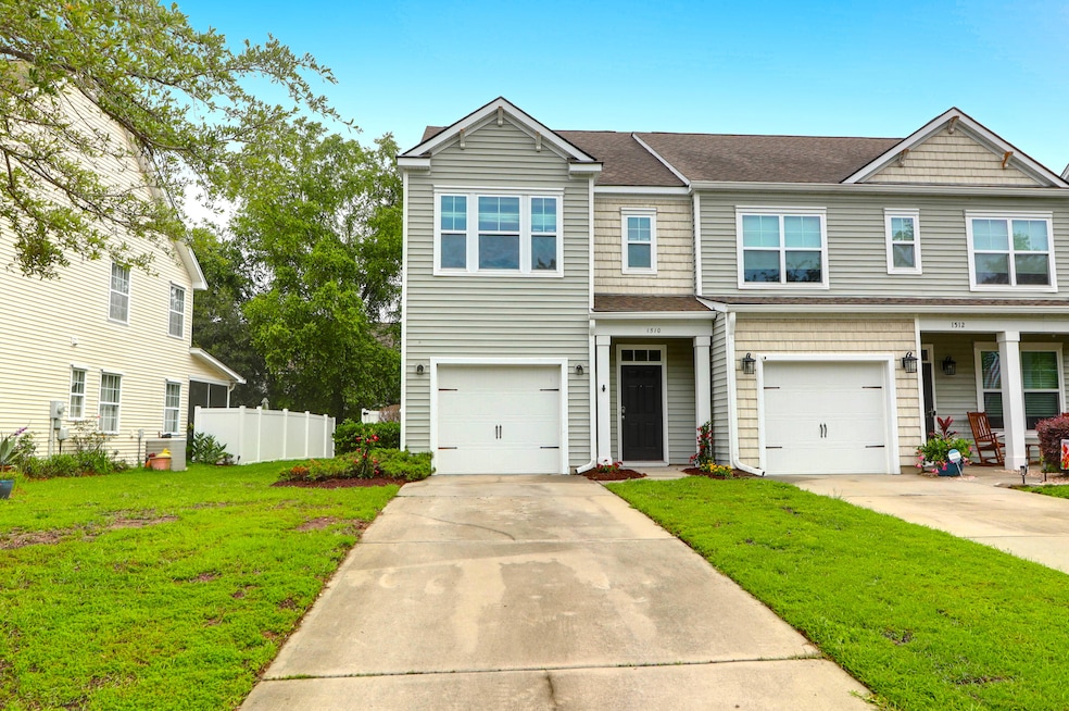 1510 Royal Colony Rd -Tidalcreekphoto- (