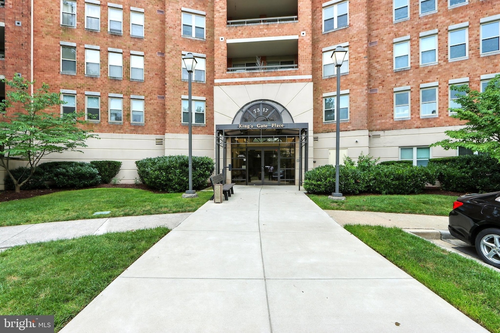 7317 Eden Brook Dr unit H101, Columbia, MD 21046 - photo 1