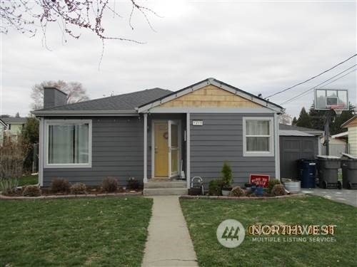 1219 N Ashland Ave, East Wenatchee, WA 98802 - photo 1