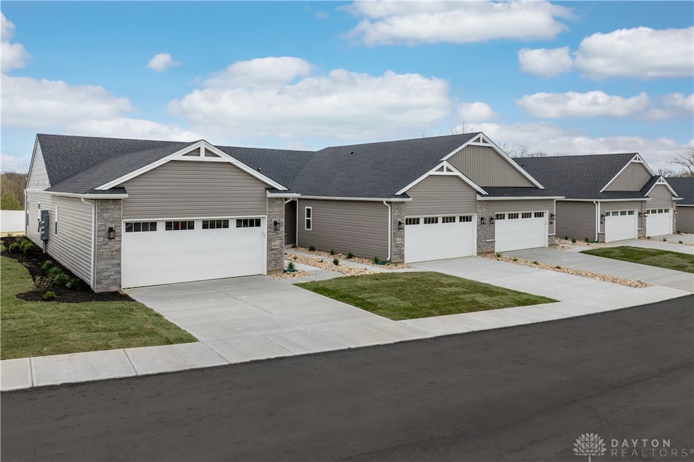 6841 Traditions St unit 26, Middletown, OH 45044 - photo 1