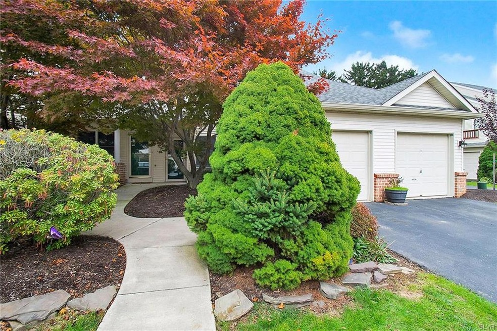 174 Lindfield Cir, Macungie, PA 18062 - photo 1