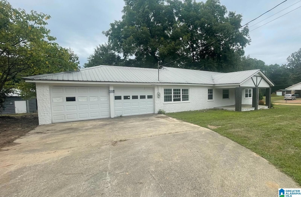 9722 Corner School Rd, Warrior, AL 35180 - photo 1