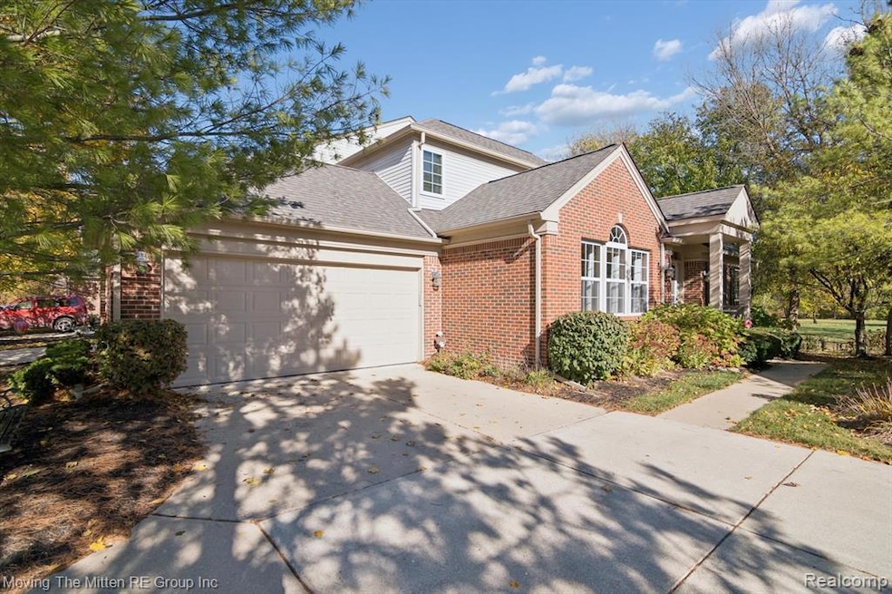 13621 Chinkapin Dr unit 6, Belleville, MI 48111 - photo 1