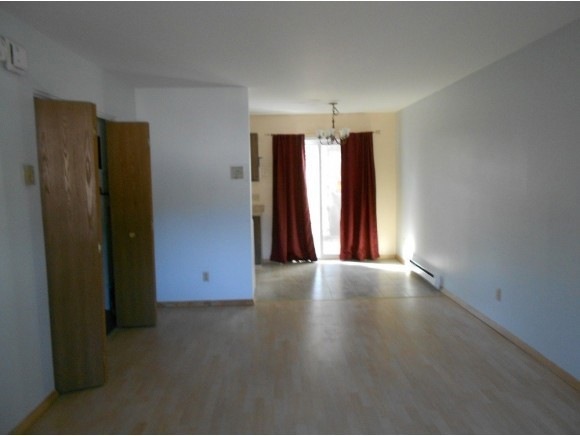 Q5 Grandview Dr, South Burlington, VT 05403 - photo 1