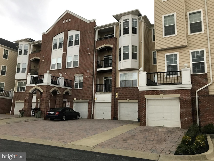 8609 Wintergreen Ct unit 401, Odenton, MD 21113 - photo 1