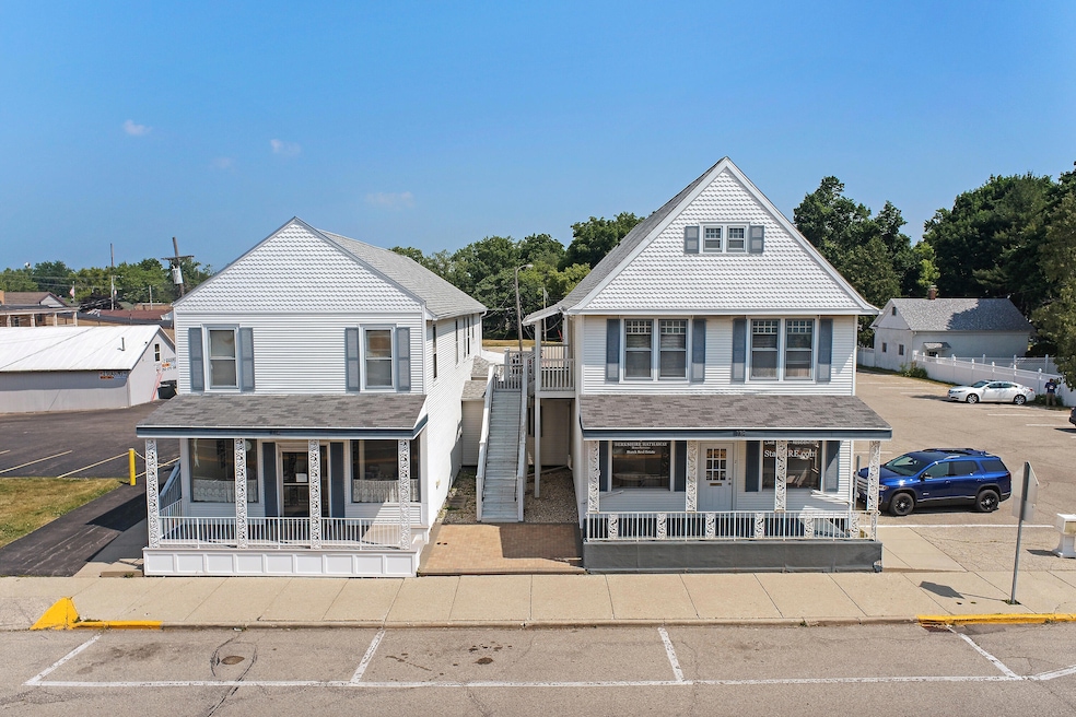 UL South Apartment Of 118 Kenosha St