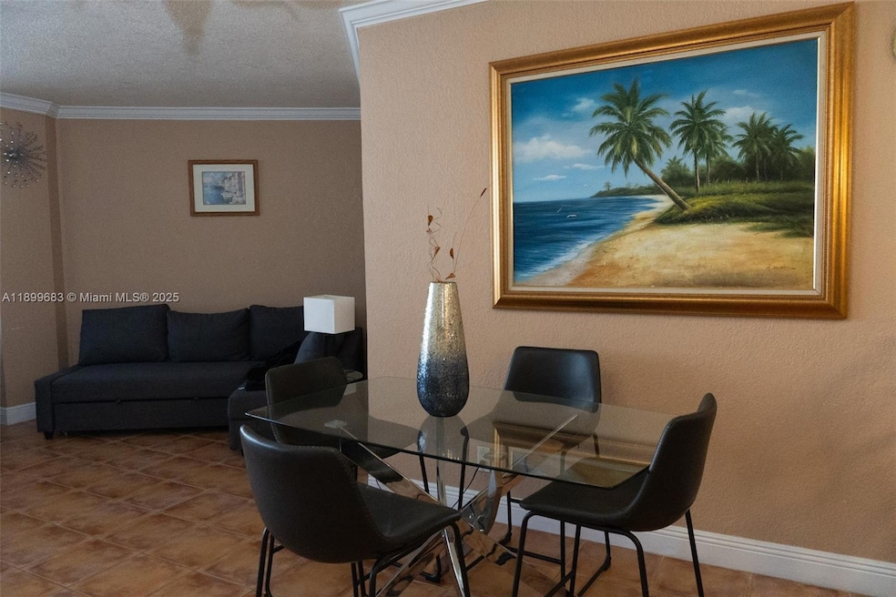 Sea Air Towers unit 1021, Hollywood, FL 33019 - photo 1