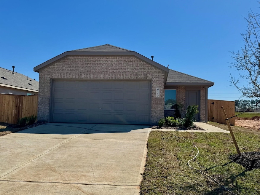 25421 Carnation Ct, Montgomery, TX 77316 - photo 1