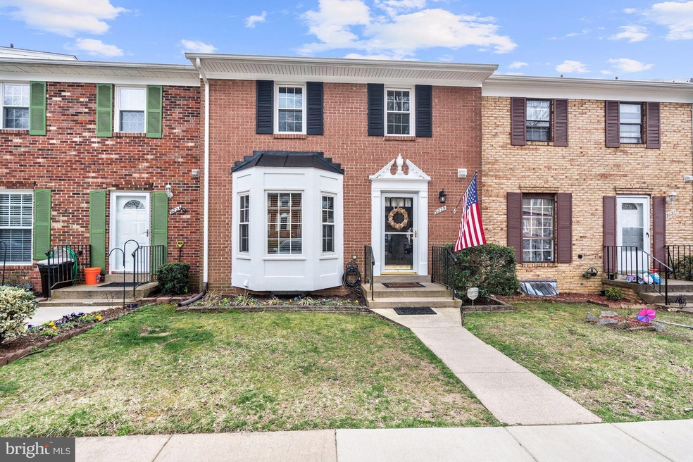 9229 Sand Creek Ct, Burke, VA 22015 - photo 1