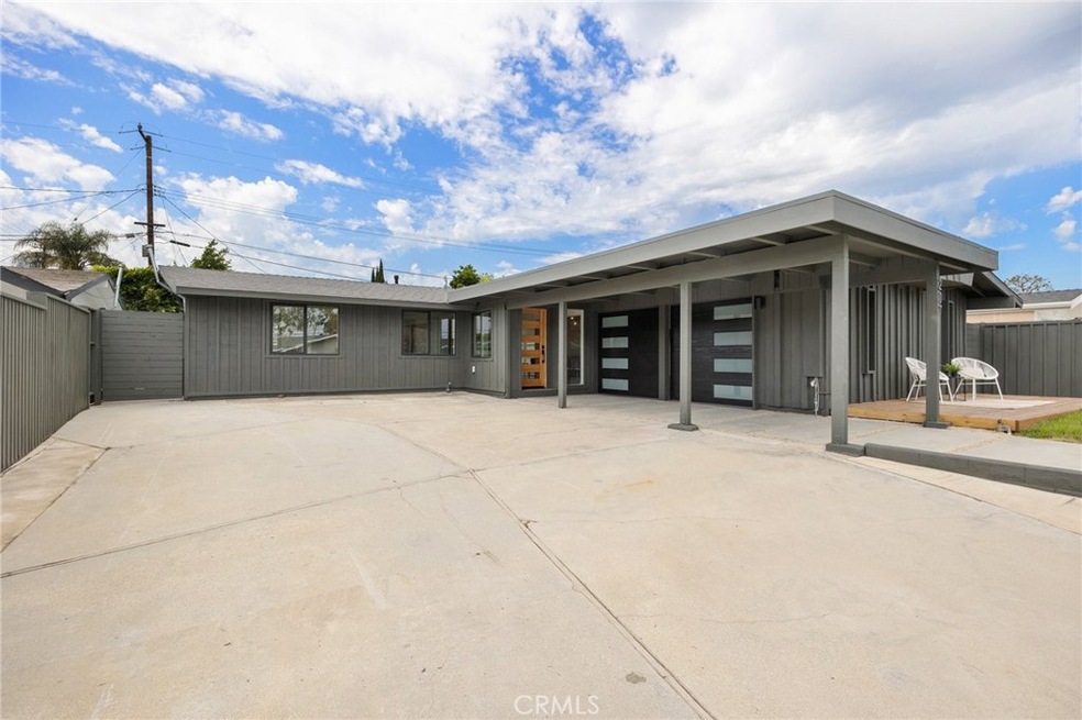 207 Hanover Dr, Costa Mesa, CA 92626 - photo 1