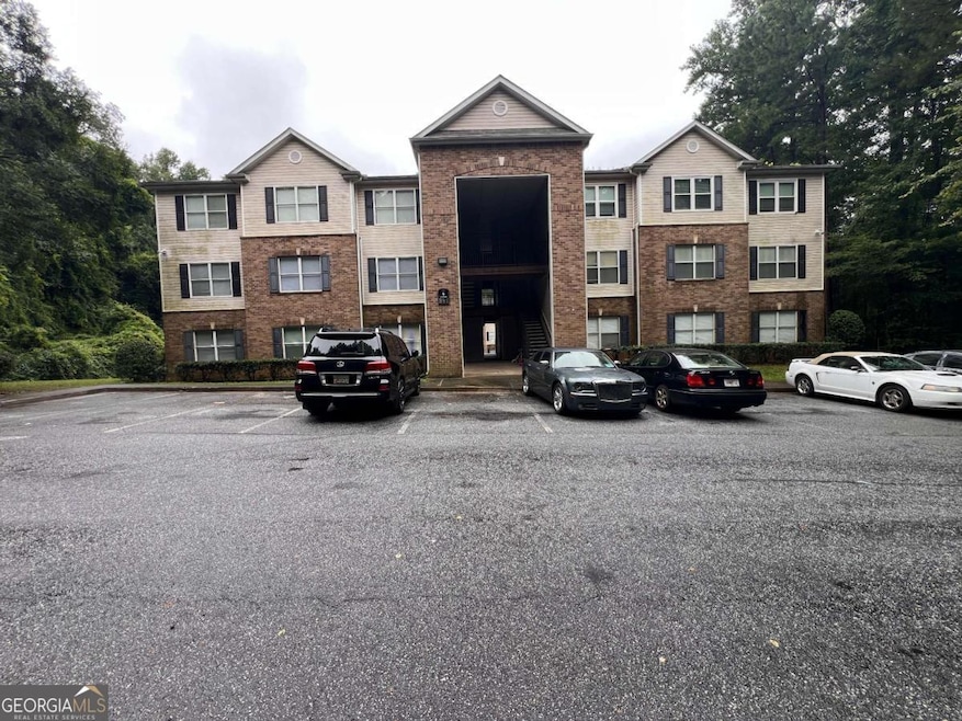 3207 Fairington Dr unit 3207, Lithonia, GA 30038 - photo 1
