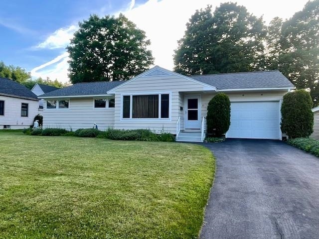 27 Androscoggin St, Gorham, NH 03581 - photo 1