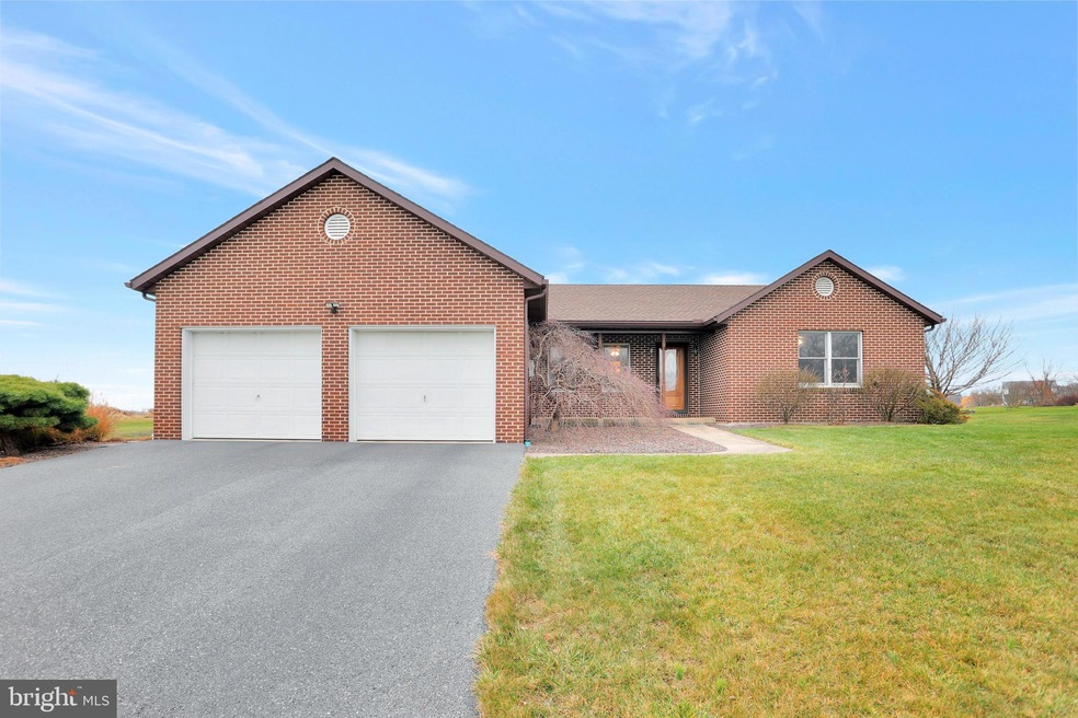 1388 Memory Ln, Chambersburg, PA 17201 - photo 1