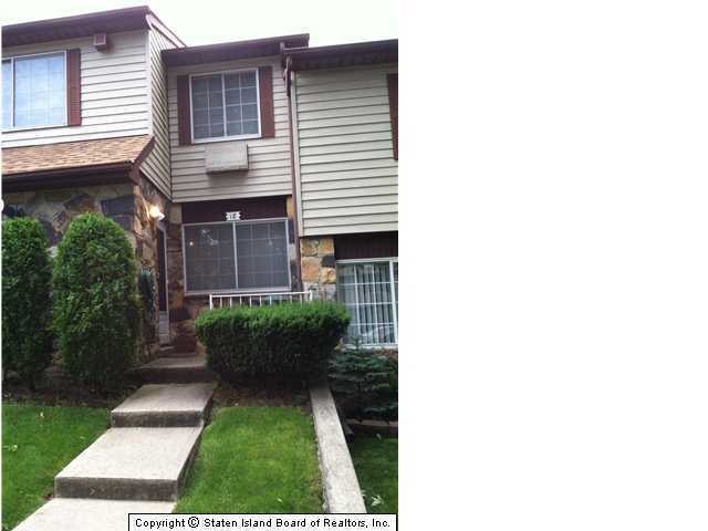 18 Fuller Ct, Staten Island, NY 10306 - photo 1