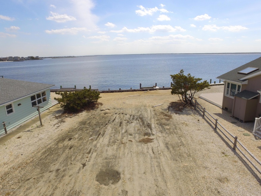 333 W Bayview Dr, Lavallette, NJ 08735 - photo 1