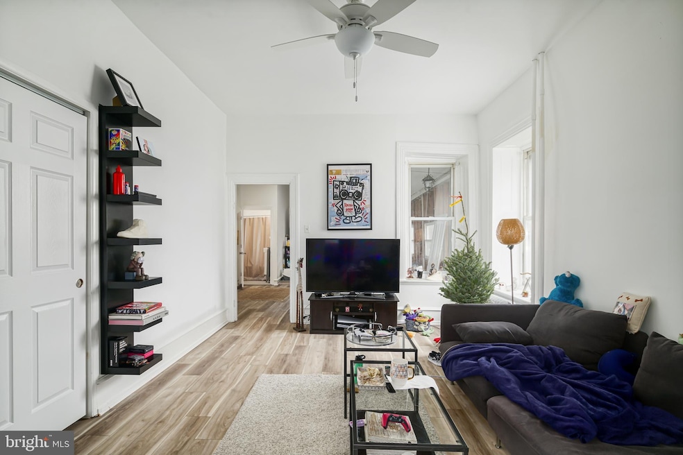 270 Dupont St, Philadelphia, PA 19128 - photo 1