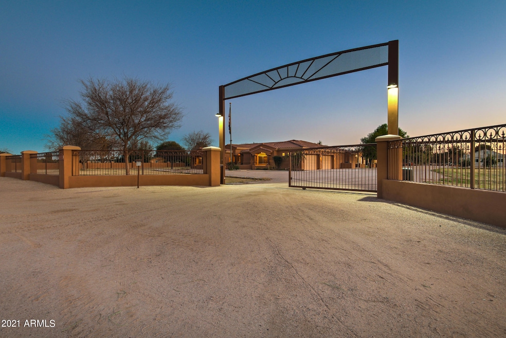 911 W Lenora Way, San Tan Valley, AZ 85140 - photo 1