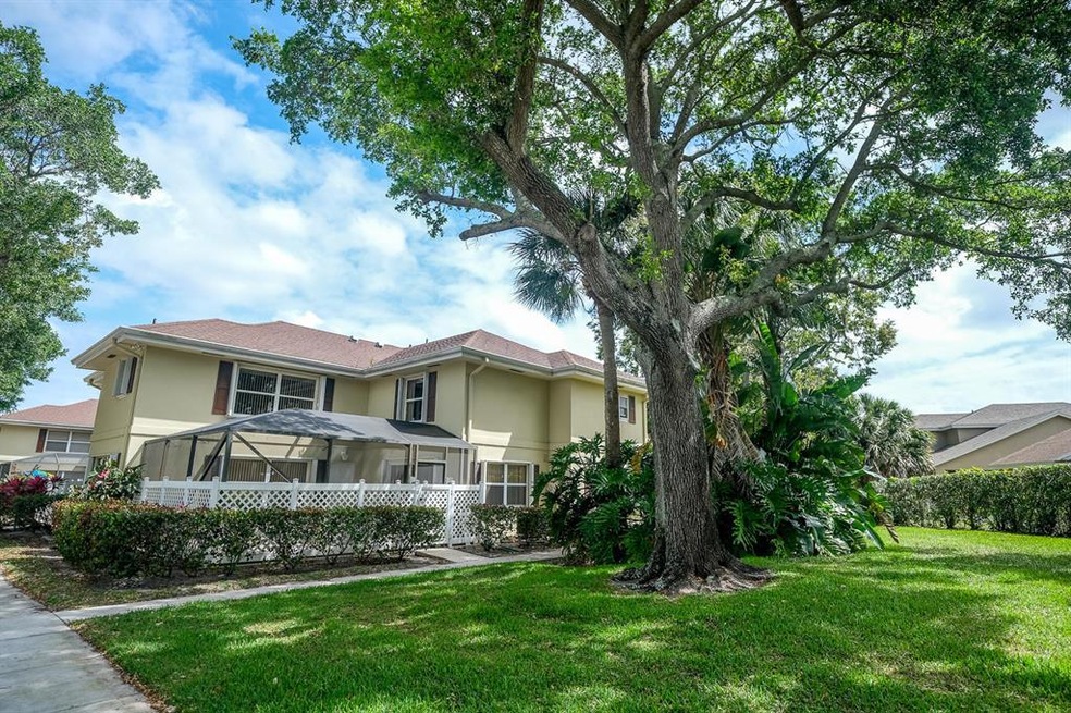 31 Clinton Ct unit D, Royal Palm Beach, FL 33411 - photo 1