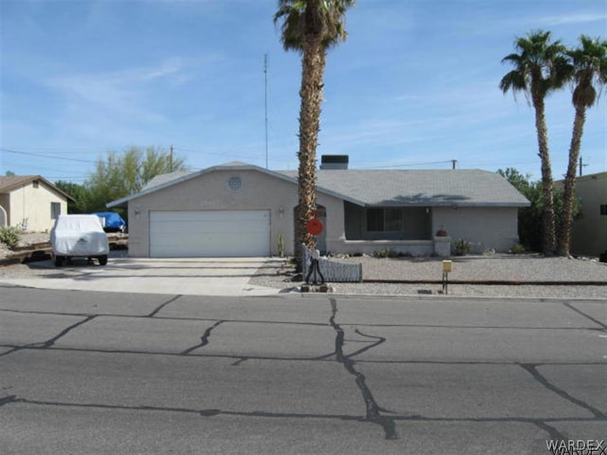 Pool home in great area