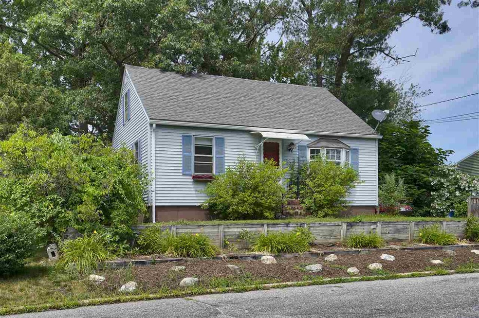 152 Theresa Ct, Manchester, NH 03103 - photo 1