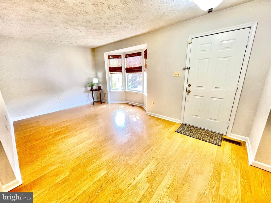 1104 Kings Crest Dr, Stafford, VA 22554 - photo 1