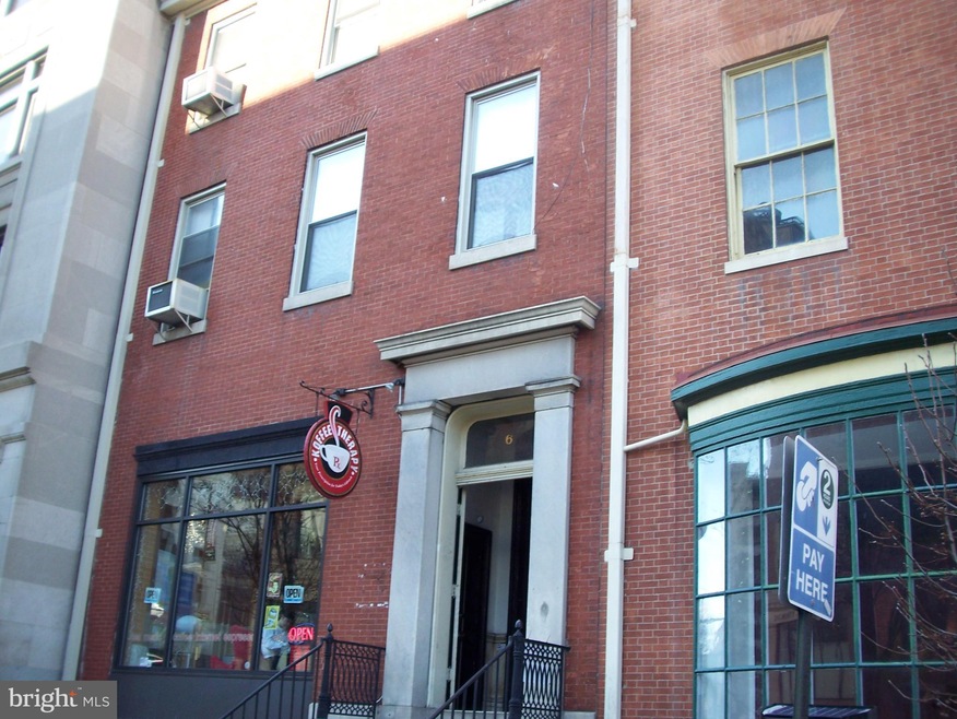 6 E Franklin St unit 3, Baltimore, MD 21202 - photo 1