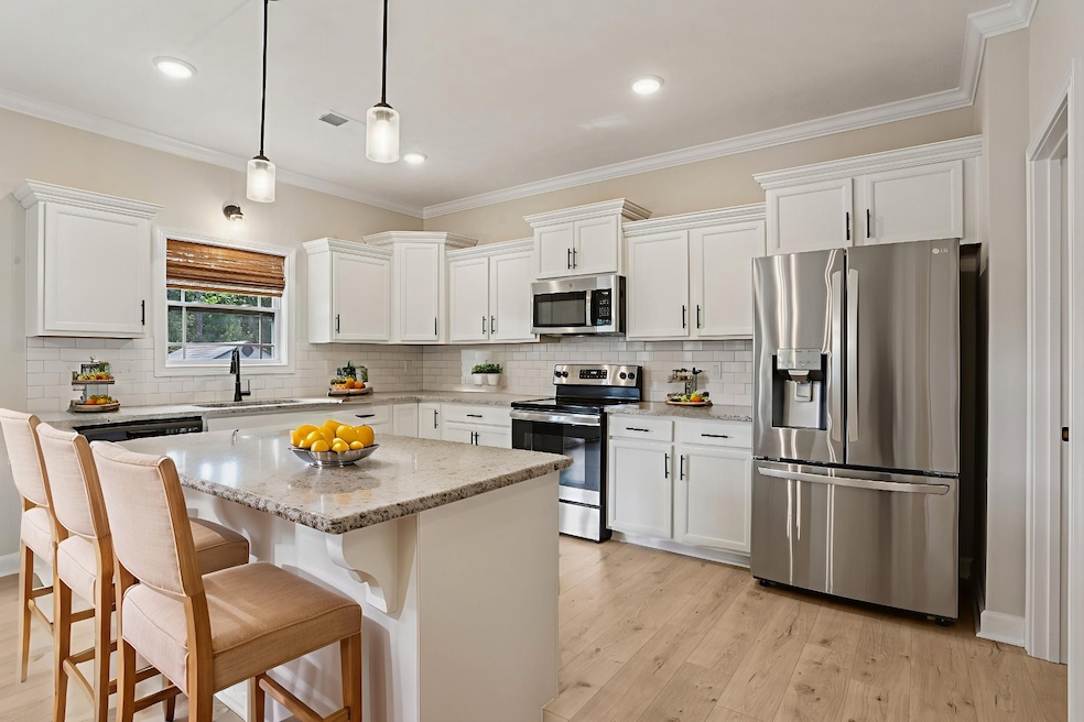 For Sale $484,900 • Co-Listing Agent