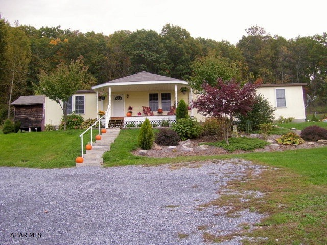 182 Greenwood St, Bedford, PA 15522 - photo 1