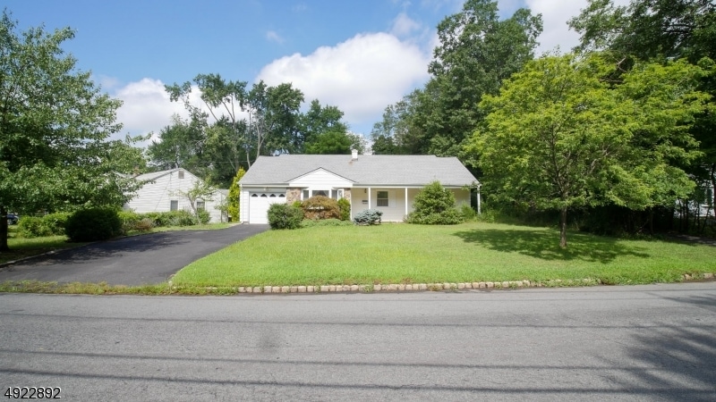 37 Fellswood Dr, Livingston, NJ 07039 - photo 1