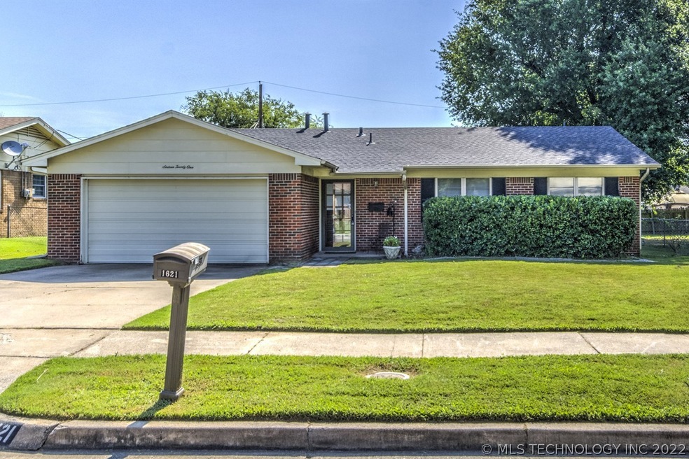 1621 S 2nd St, Broken Arrow, OK 74012 - photo 1