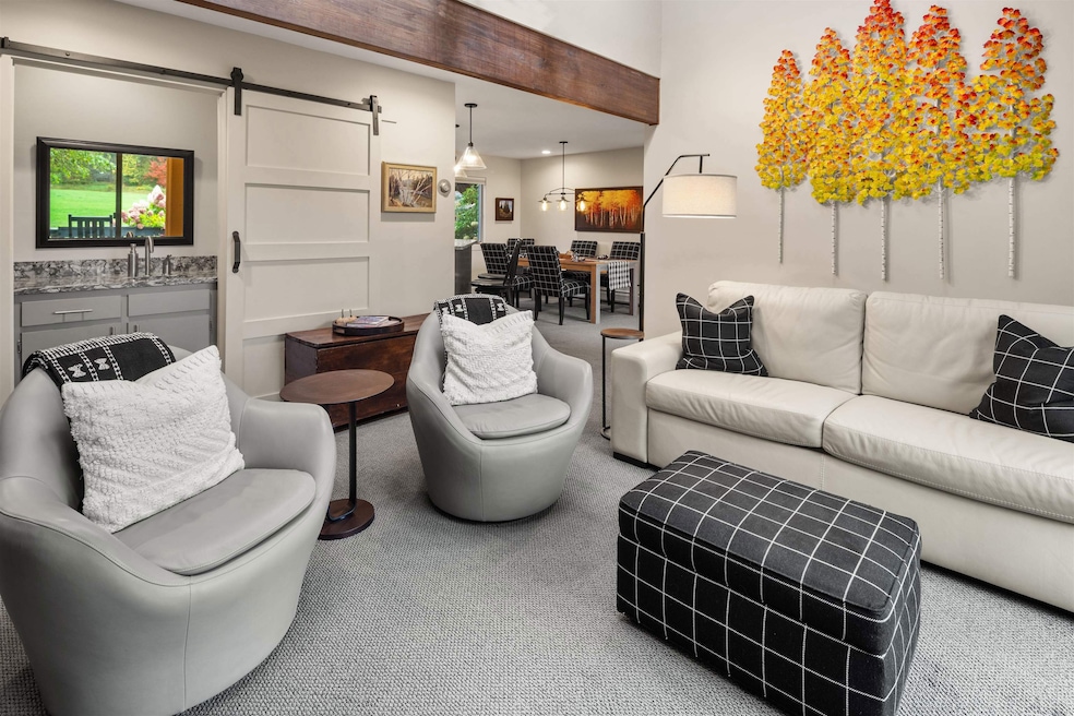 435 Stonybrook Rd unit 29, Stowe, VT 05472 - photo 1