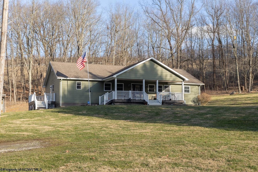 988 Oak St, Anmoore, WV 26323 - photo 1