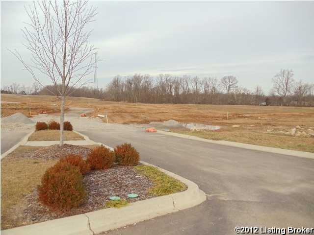 302 Highland Dr, Mount Washington, KY 40047 - photo 1