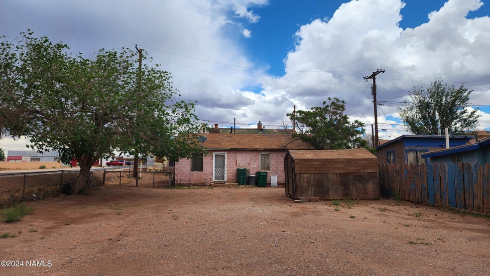 900 E First St, Winslow, AZ 86047 - photo 1